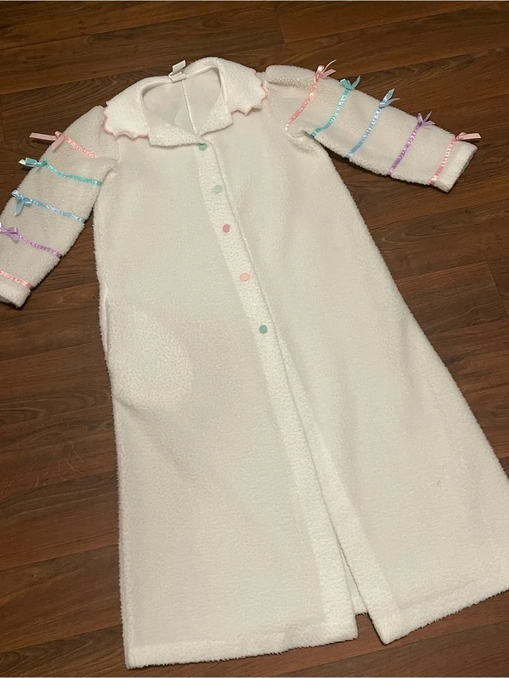 Vintage 70’s Her Majesty Girls Robe Size 8